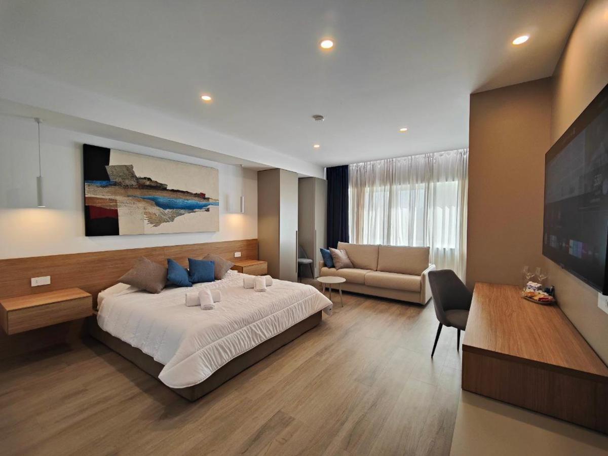 Carducci Art Guesthouse Oristano Exterior photo